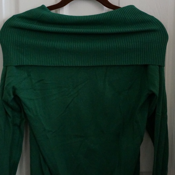 NWOT One A green sweater size M - Picture 2 of 3